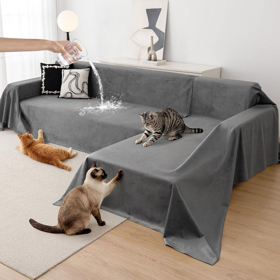 Divano confortevole grigio scuro con braccioli rivestimento in tessuto